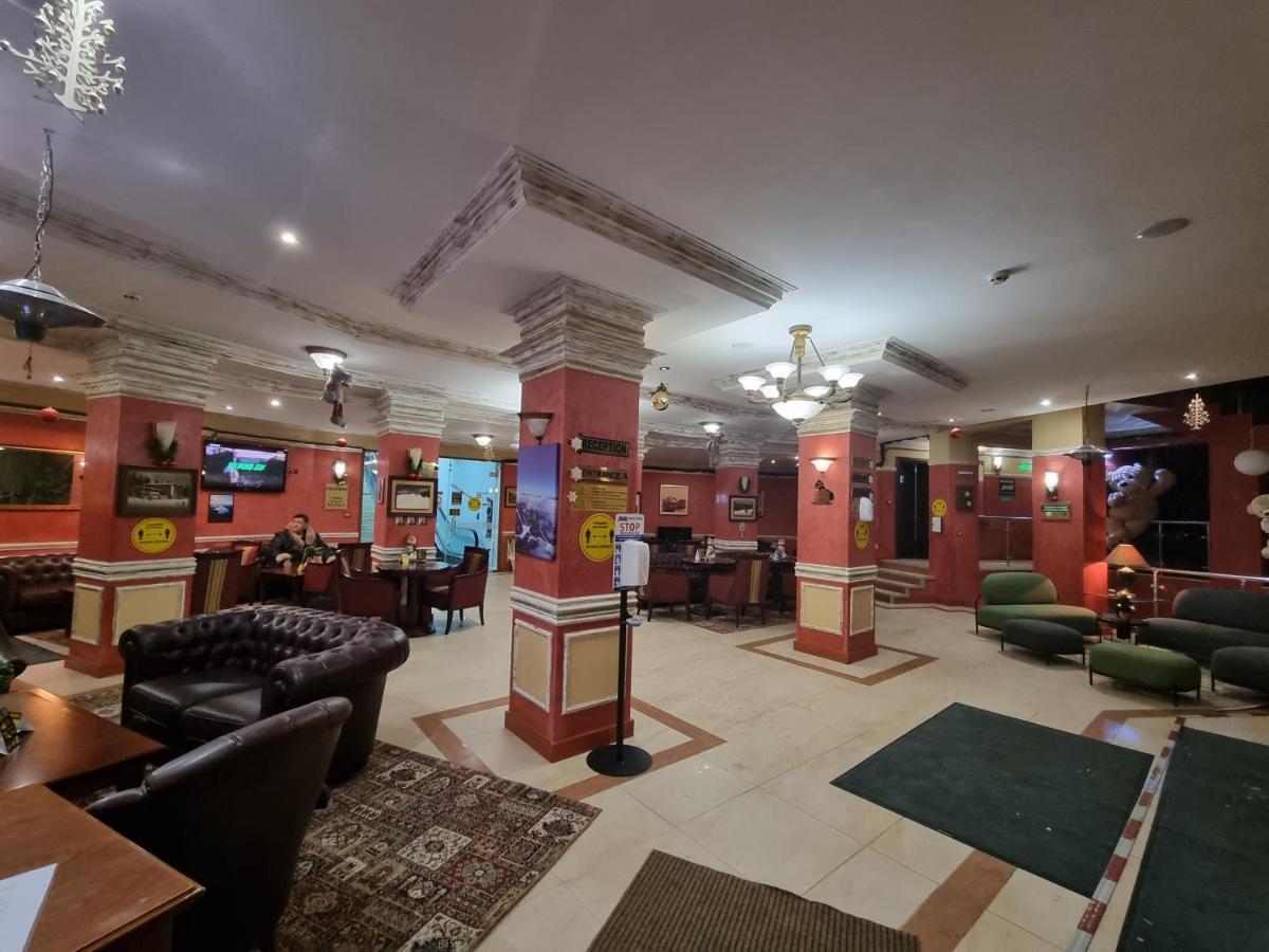 Grand Monastery Hotel Apartments パンポロボ エクステリア 写真
