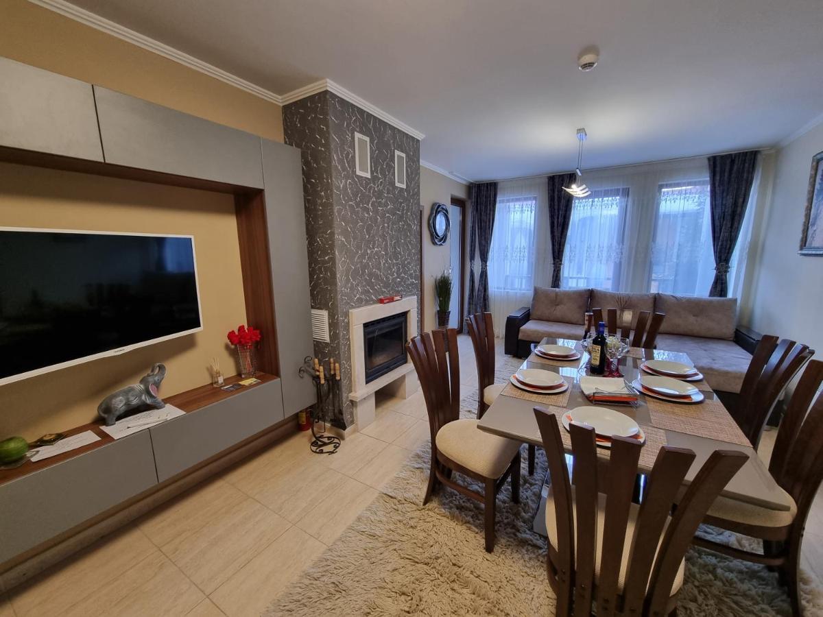 Grand Monastery Hotel Apartments パンポロボ エクステリア 写真