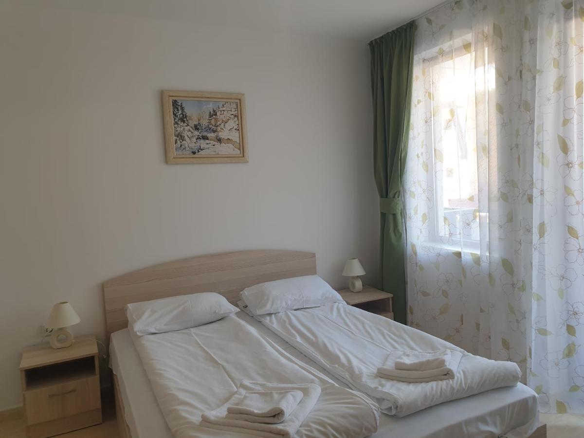 Grand Monastery Hotel Apartments パンポロボ エクステリア 写真