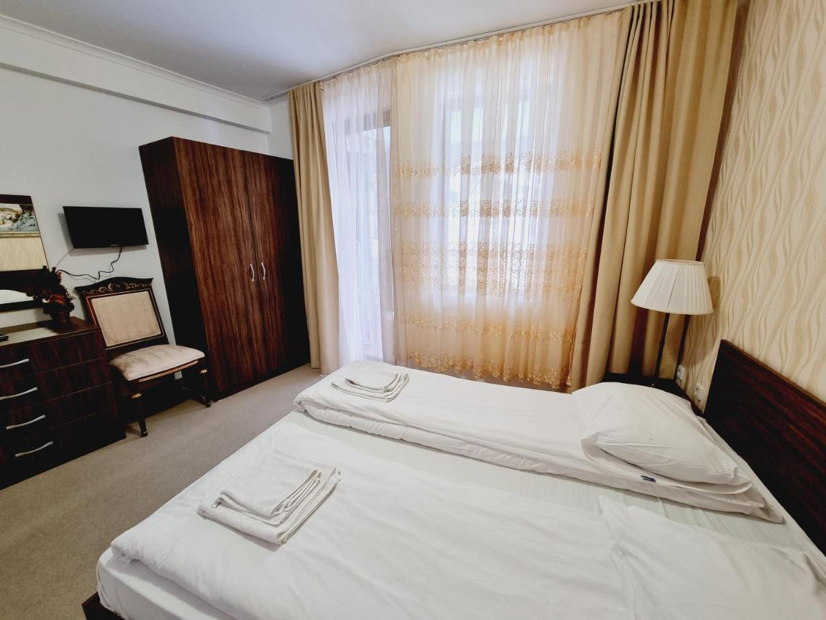 Grand Monastery Hotel Apartments パンポロボ エクステリア 写真